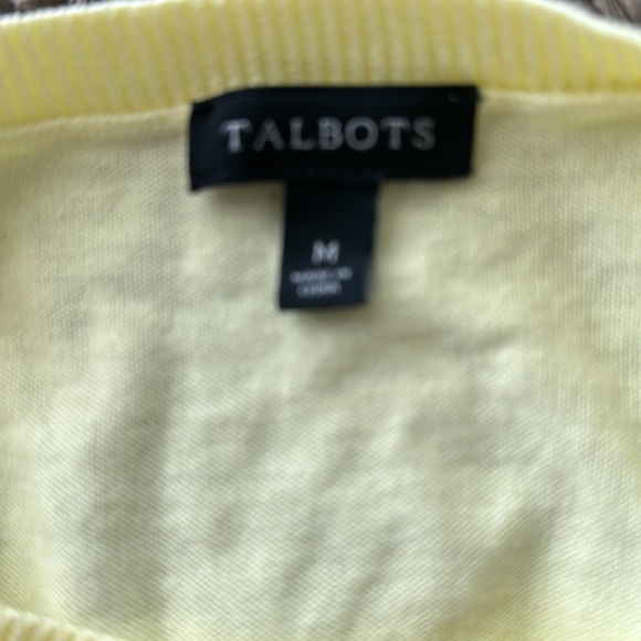 Talbots cotton rayon short sleeve sweater with pineapples, beaded and sequins - Picture 3 of 3
